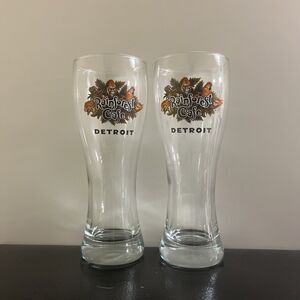 Rainforest Cafe Detroit Collectible Tall Beer Glasses Set of 2
